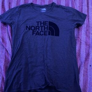 Dark green north face t-shirt